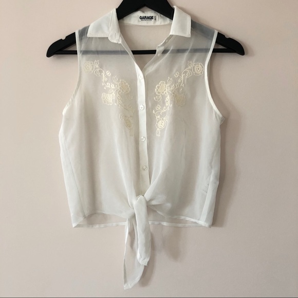 3/$20 🖤 White chiffon tie button up - Picture 3 of 4
